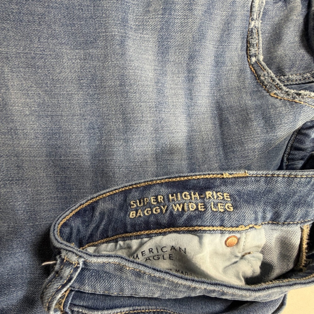 American Eagle Super‎ High-Rise Baggy Wide Leg Jeans Medium Wash Blue 12 Short - Picture 3 of 12